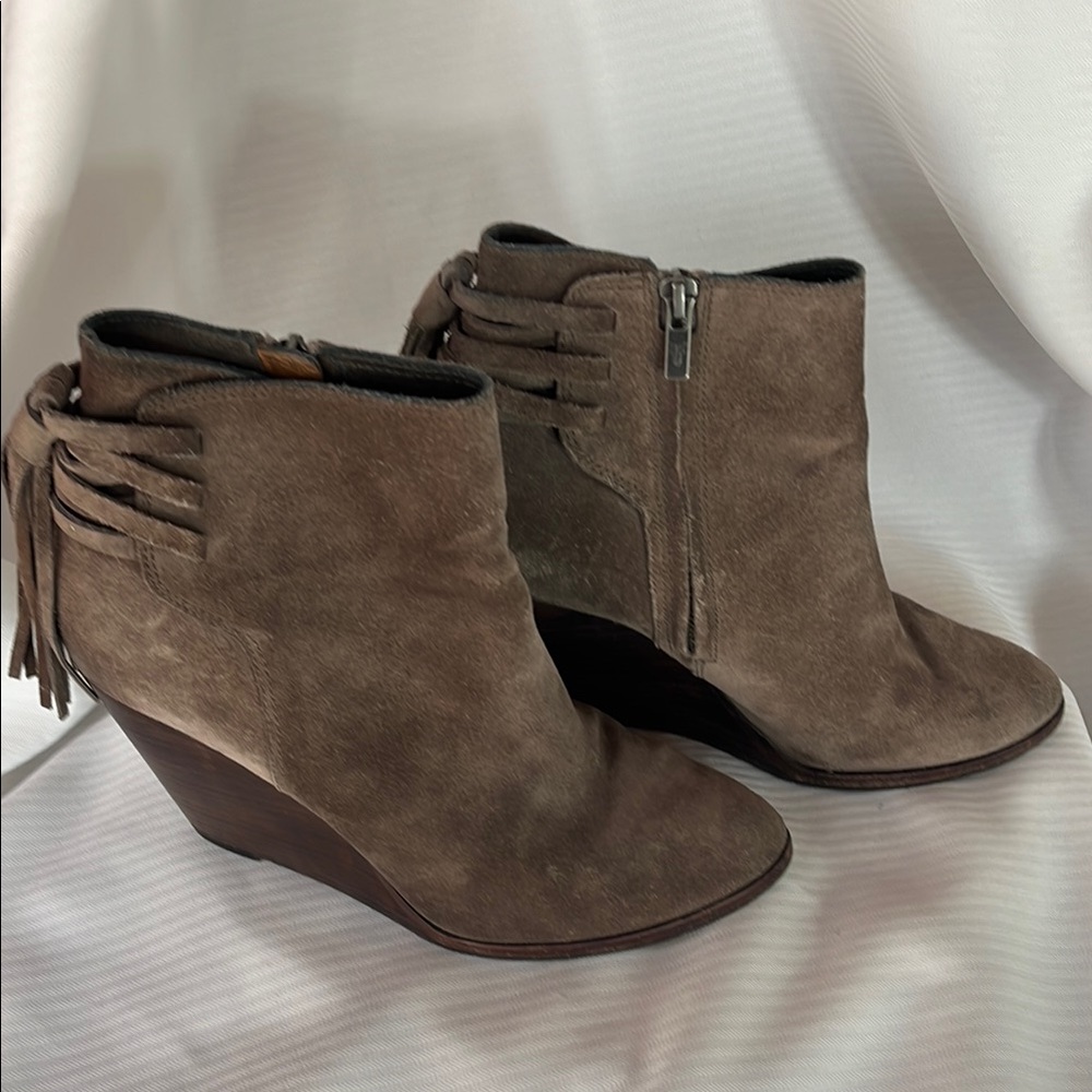 Frye Cece Tassel Lace Booties w/box